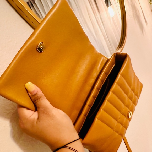 Mini Lola Exploded Check Quilted Lambskin Shoulder Bag - Picture 3 of 3